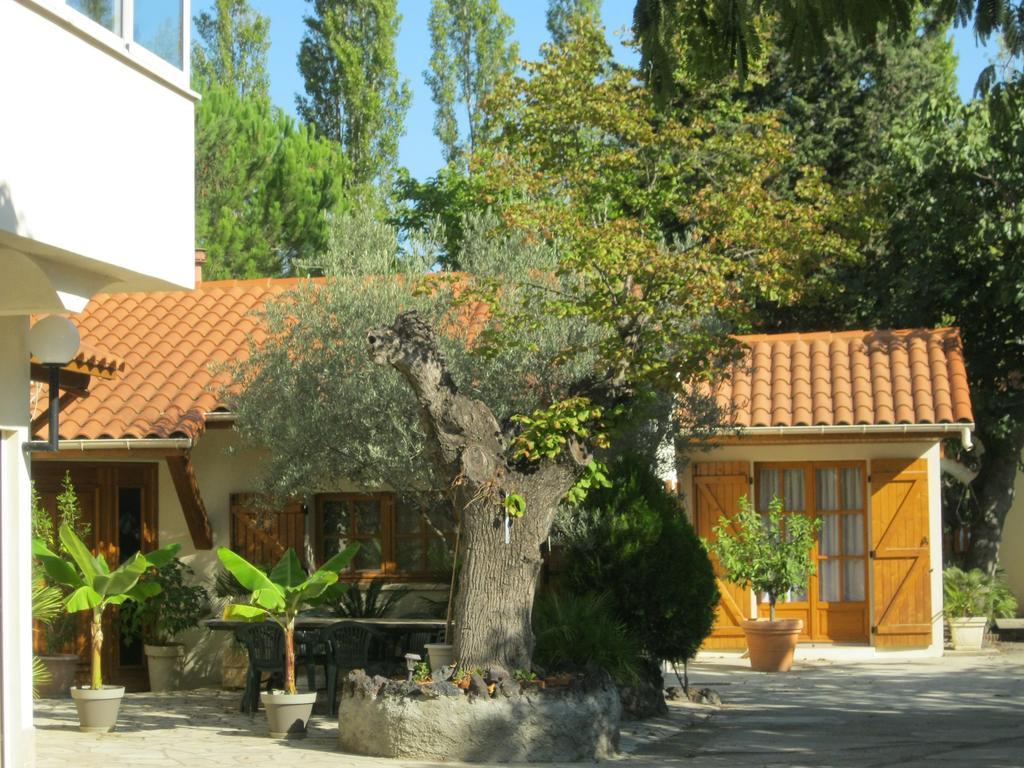 Camping Le Rebau Montblanc Kültér fotó